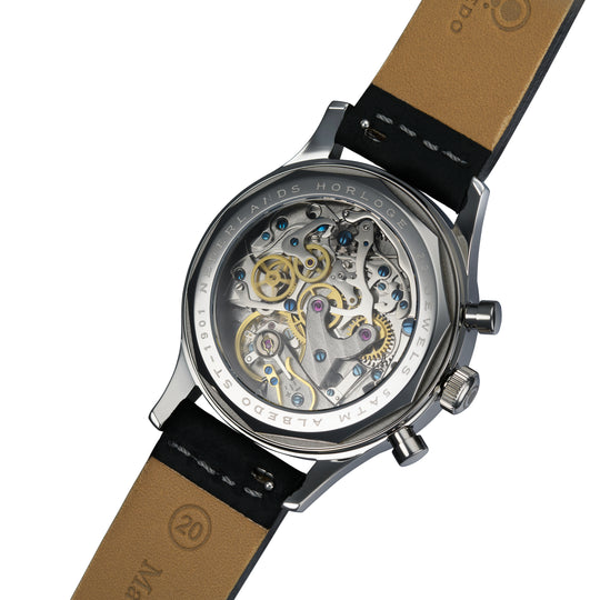 Rear View of Albedo 1901 – Display Caseback Highlighting Polished Finish and Movement Details of the ST1901 - Seagull 1901